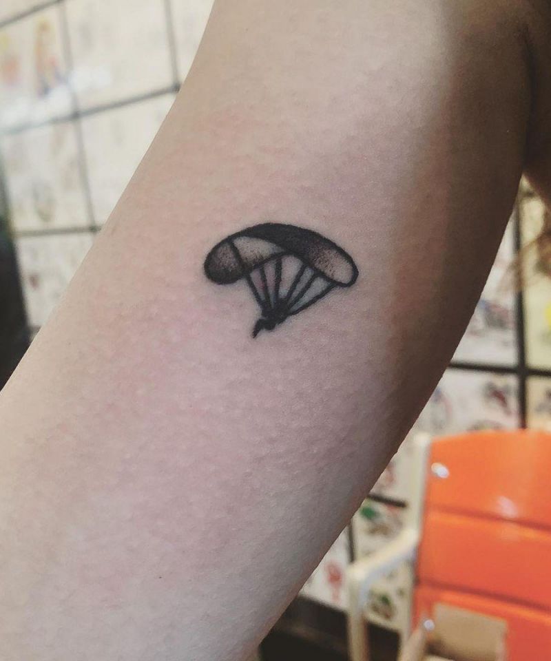 30 Great Parachute Tattoos for Your Inspiration