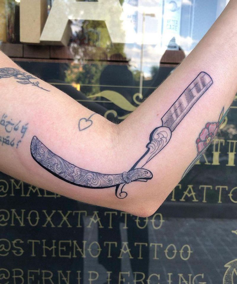 30 Unique Razor Tattoos You Must Try