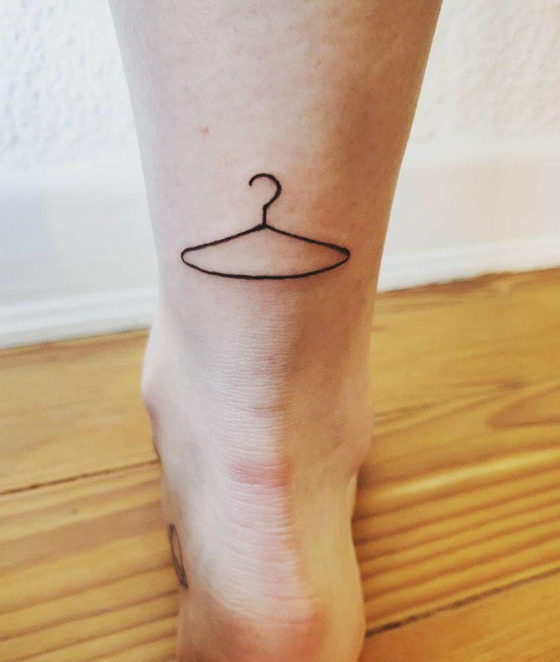 30 Elegant Hanger Tattoos to Inspire You