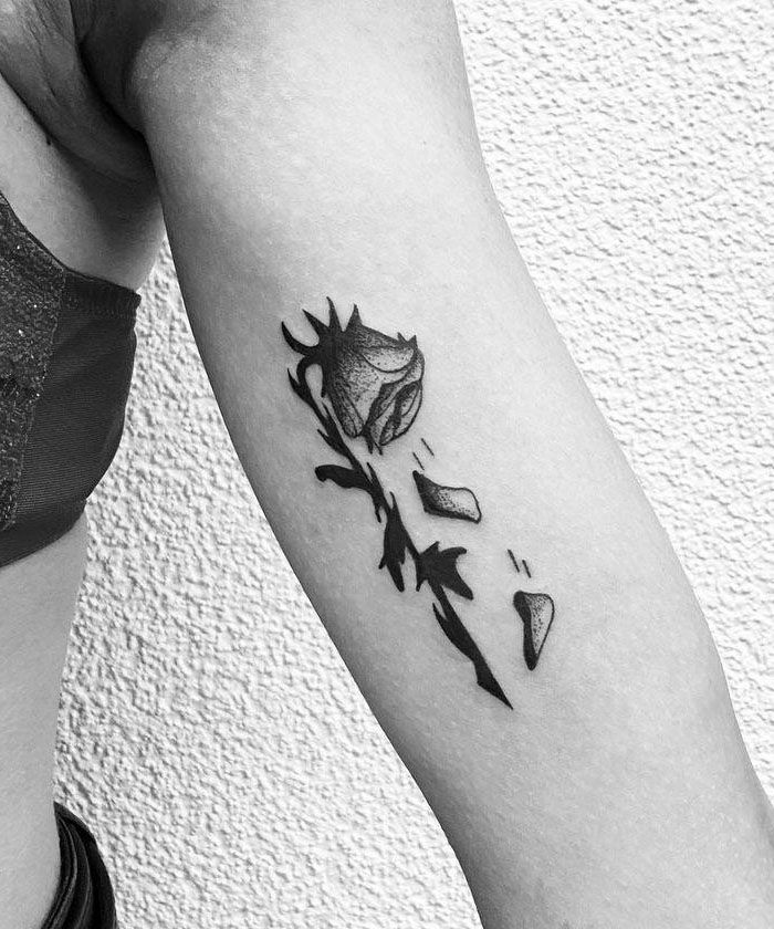 30 Elegant Dead Rose Tattoos You Can Copy