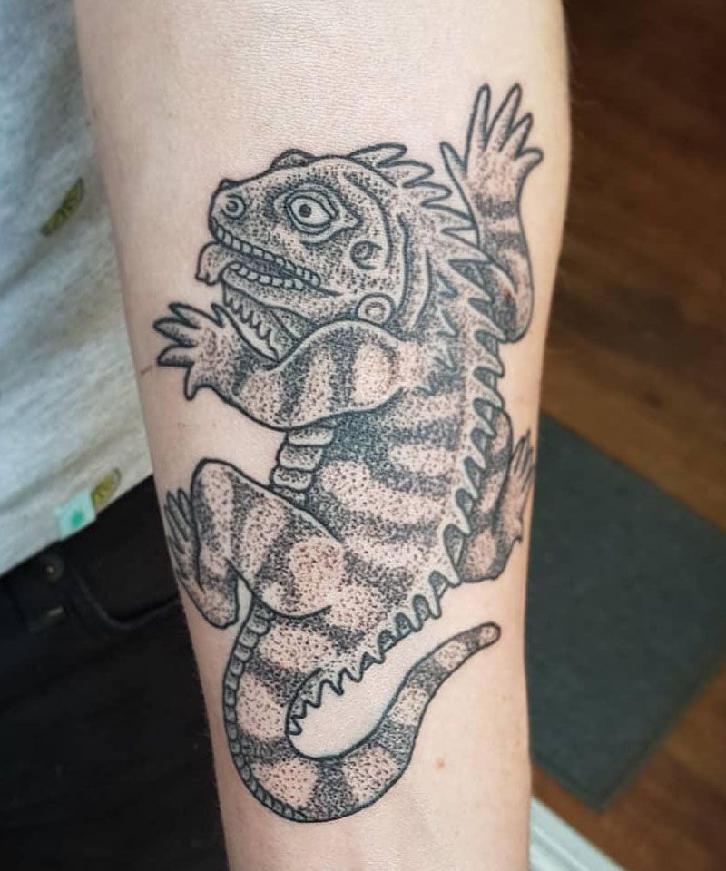 30 Unique Iguana Tattoos for Your Inspiration