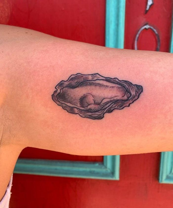 30 Unique Oyster Tattoos You Will Love