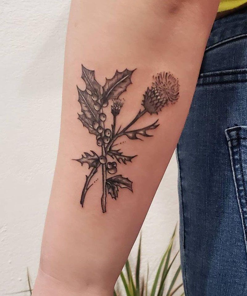 20 Elegant Holly Tattoos for Your Inspiration
