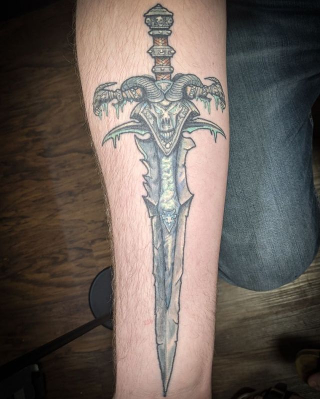 20 Great Frostmourne Tattoos You Can Copy