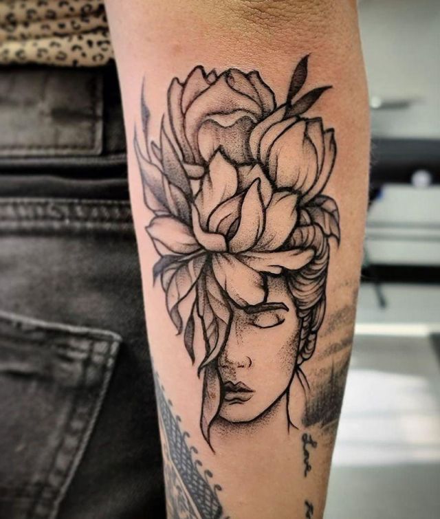 20 Elegant Flower Girl Tattoos Make You Attractive