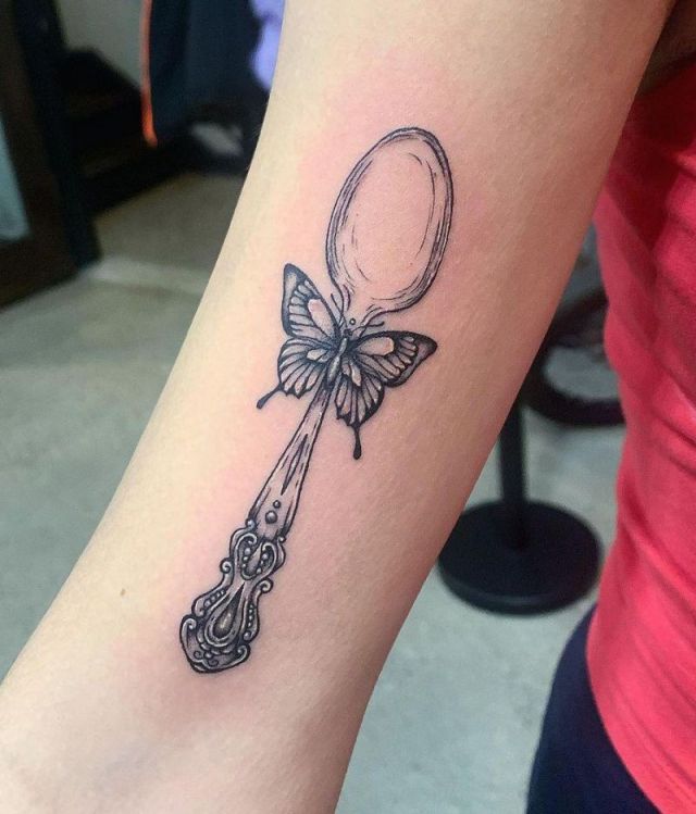 20 Unique Spoon Tattoos You Can't Ignore