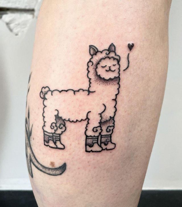 20 Unique Alpaca Tattoos for Your Inspiration