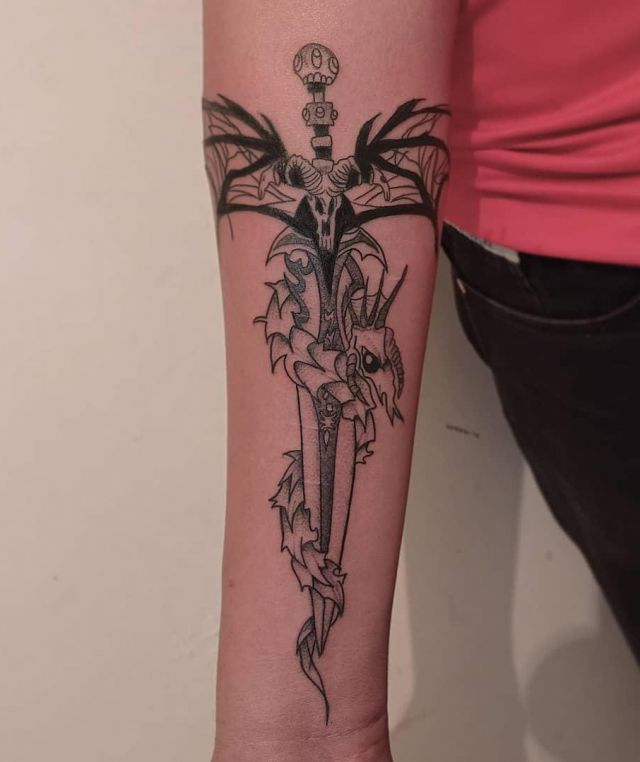 20 Great Frostmourne Tattoos You Can Copy