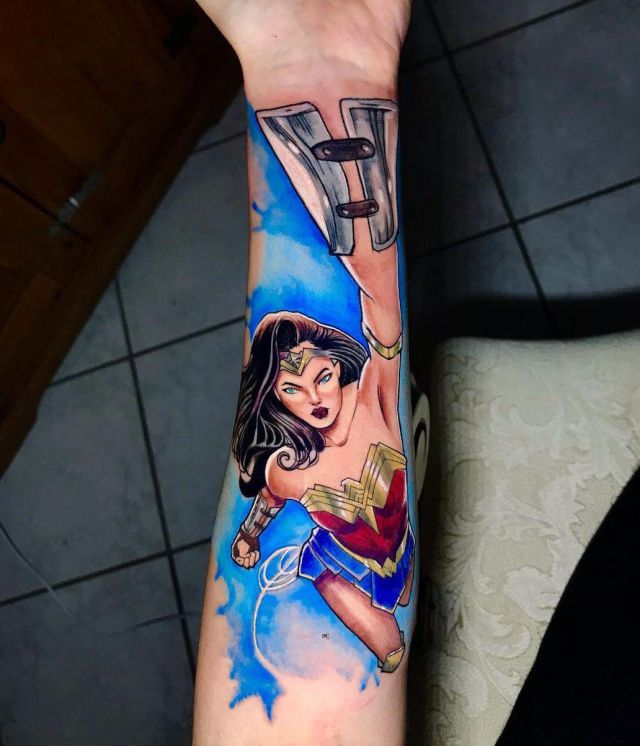 20 Classy Wonder Woman Tattoos You Must Love