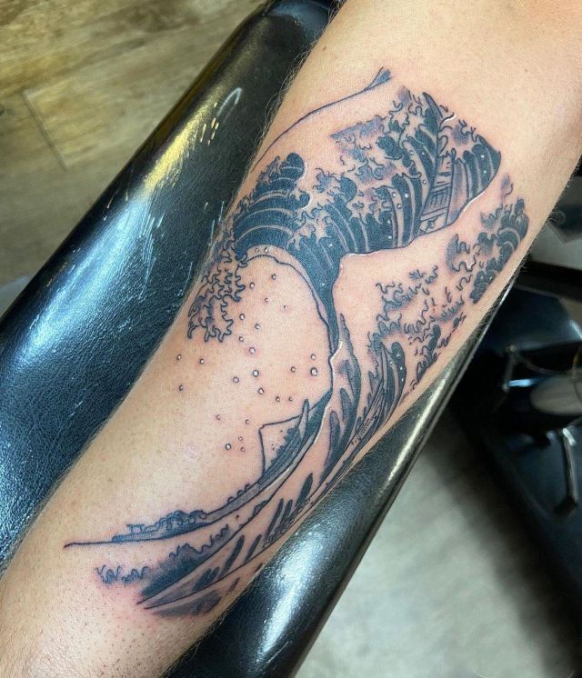 20 Elegant Great Wave Tattoos You Can Copy