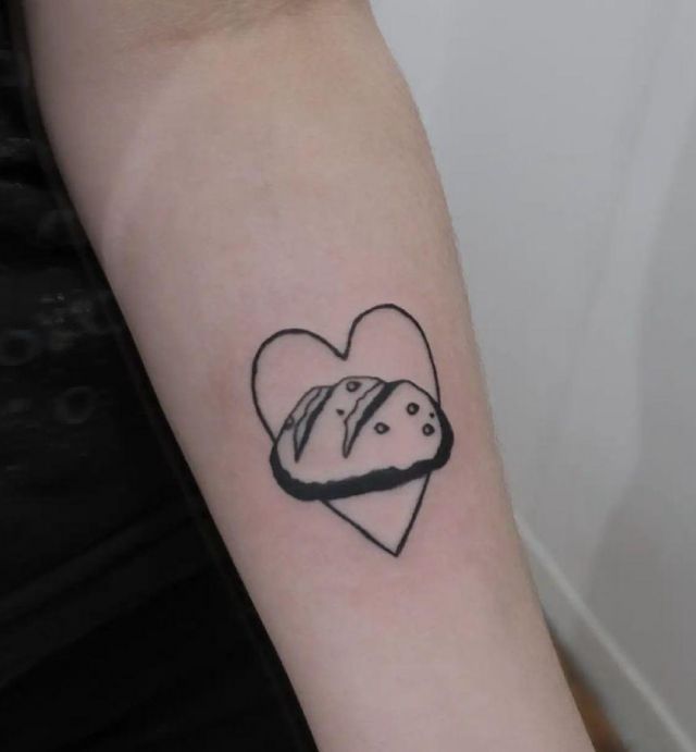20 Delicate Bread Tattoos You Can Copy
