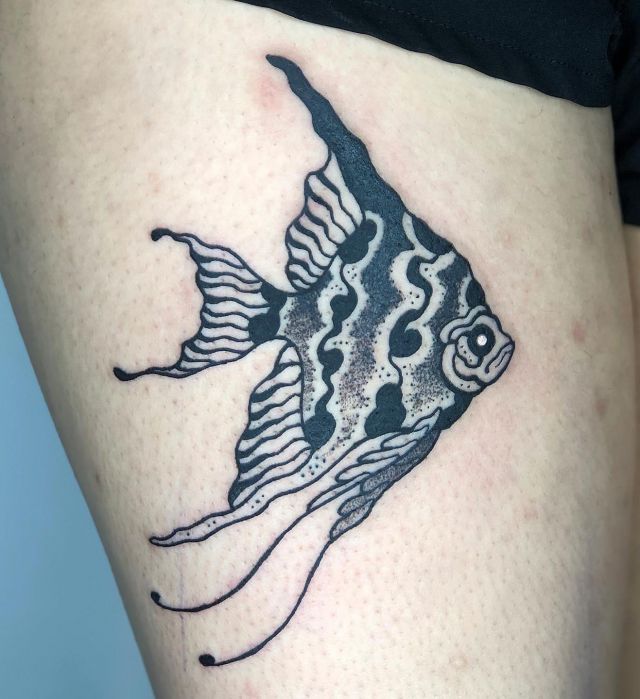 20 Awesome Angelfish Tattoos You Can’t Ignore