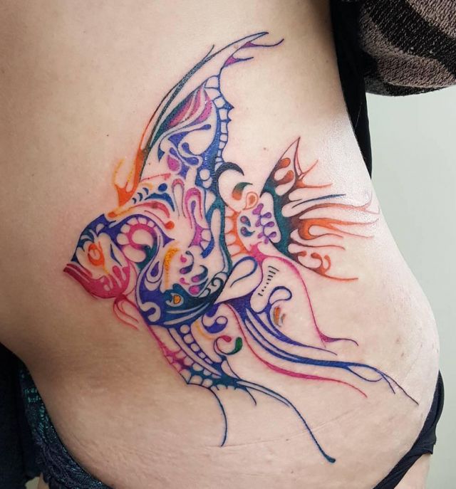 20 Awesome Angelfish Tattoos You Can’t Ignore