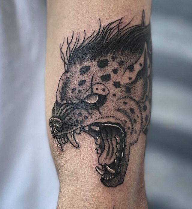 20 Unique Hyena Tattoos for Your Inspiration