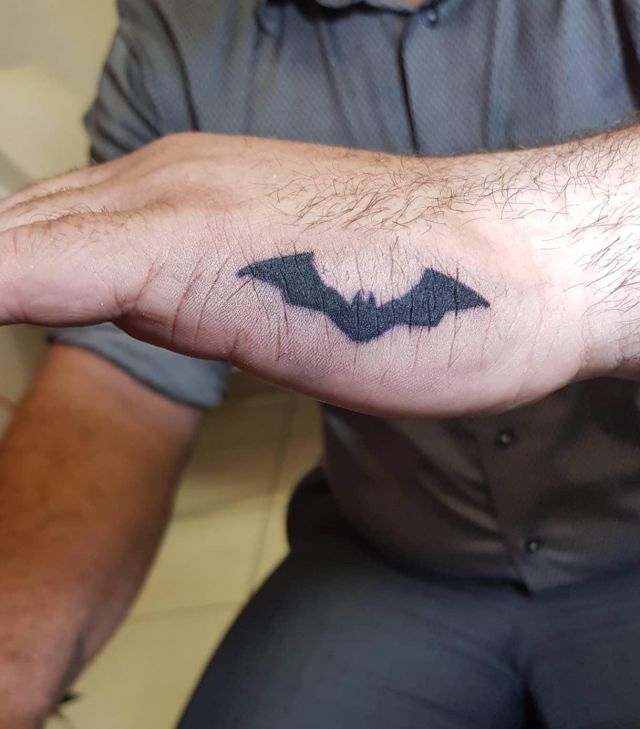 20 Unique Side Hand Tattoos for Your Inspiration
