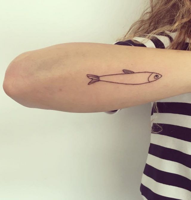 Simple and Easy Anchovy Tattoo on Arm