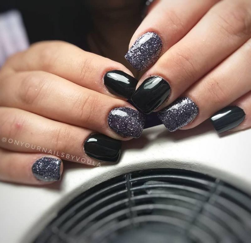 51 Pretty Black Nails with Glitter You’ll Love | Xuzinuo | Page 36